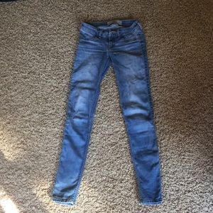 Hollister light blue jeans w-24 l-29
